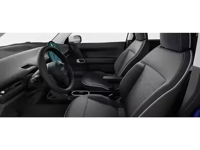 Käytetty Mini Cooper Classic 135 kW (184 HP) 2025 Sininen Viistoperä