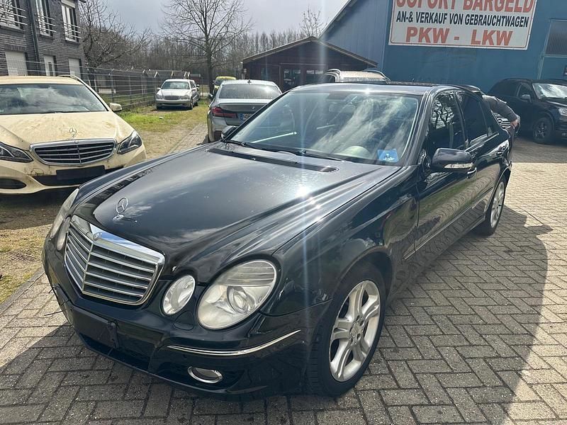 Gebraucht Mercedes E280 Elegance 190 PS (139 kW) 2007 Schwarz Limousine