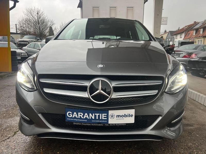 Gebraucht Mercedes B220 184 PS (135 kW) 2017 Grau Van / Kleinbus