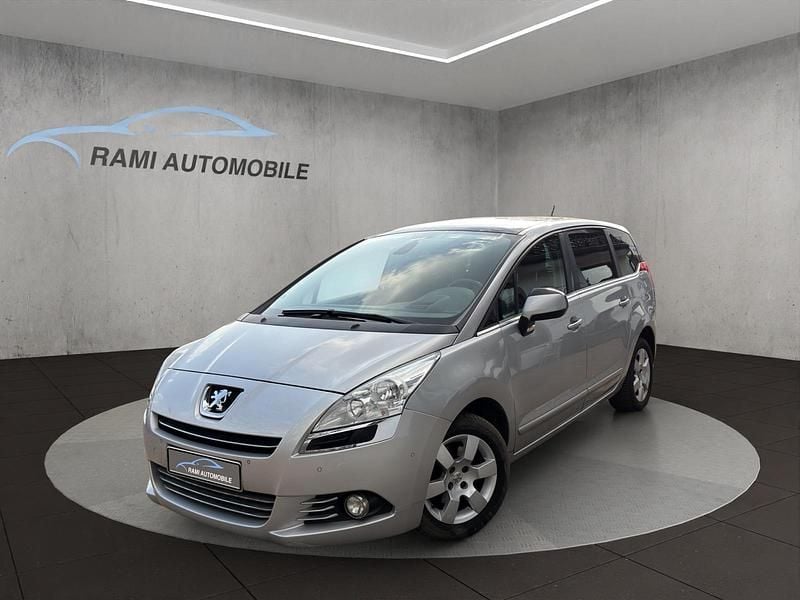 Gebraucht Peugeot 5008 150 PS (110 kW) 2012 Silber Van / Kleinbus