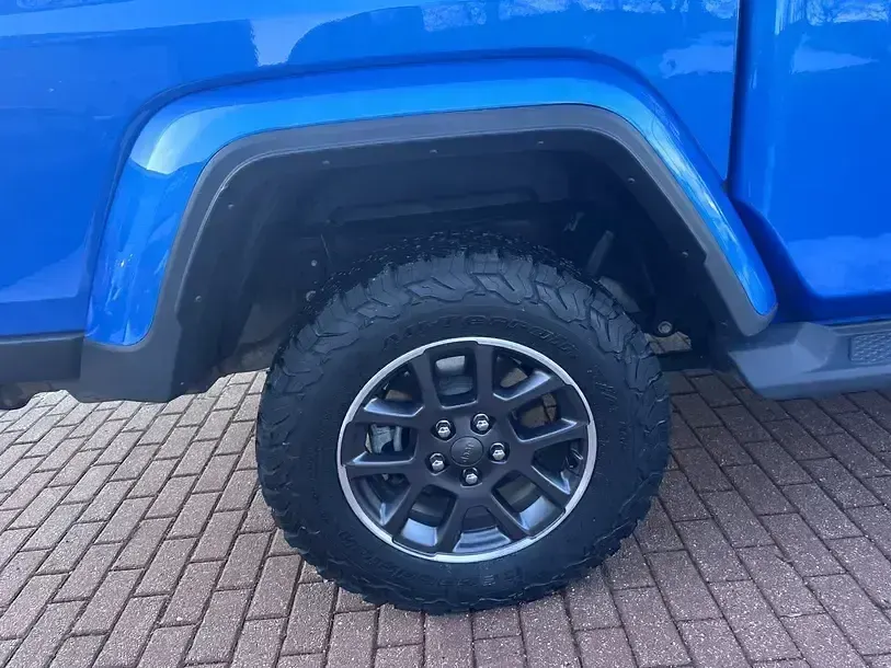 Gebraucht Jeep Gladiator 80th Anniversary 264 PS (194 kW) 2021 Hydro blue pearl coat Pickup