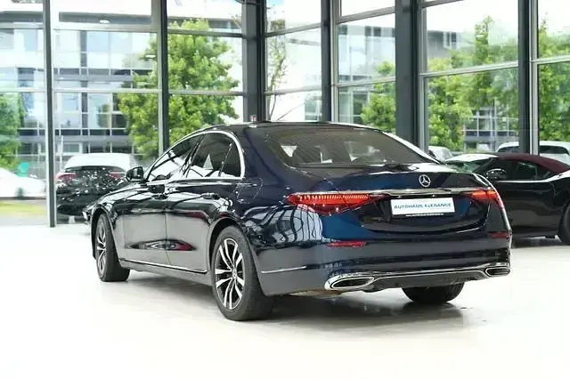 Gebraucht Mercedes S580 367 PS (269 kW) 2022 Nautikblau  metalliclack Limousine