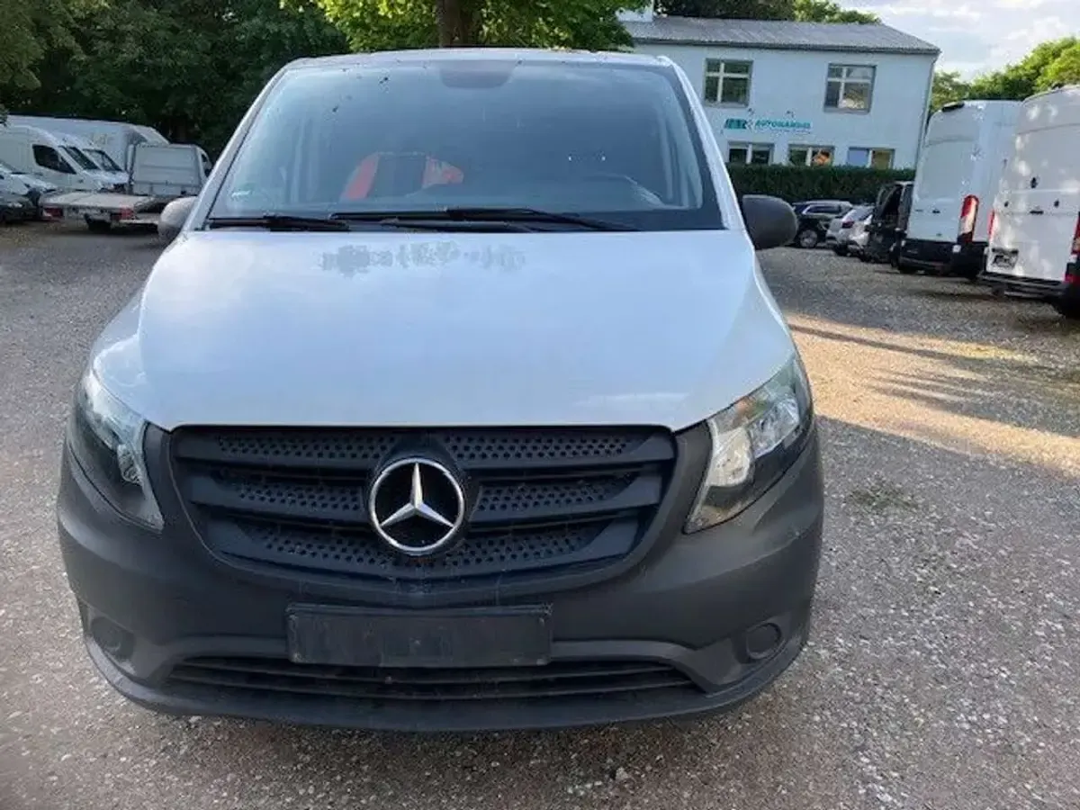 Gebraucht Mercedes Vito 102 PS (75 kW) 2022 Weiß Van
