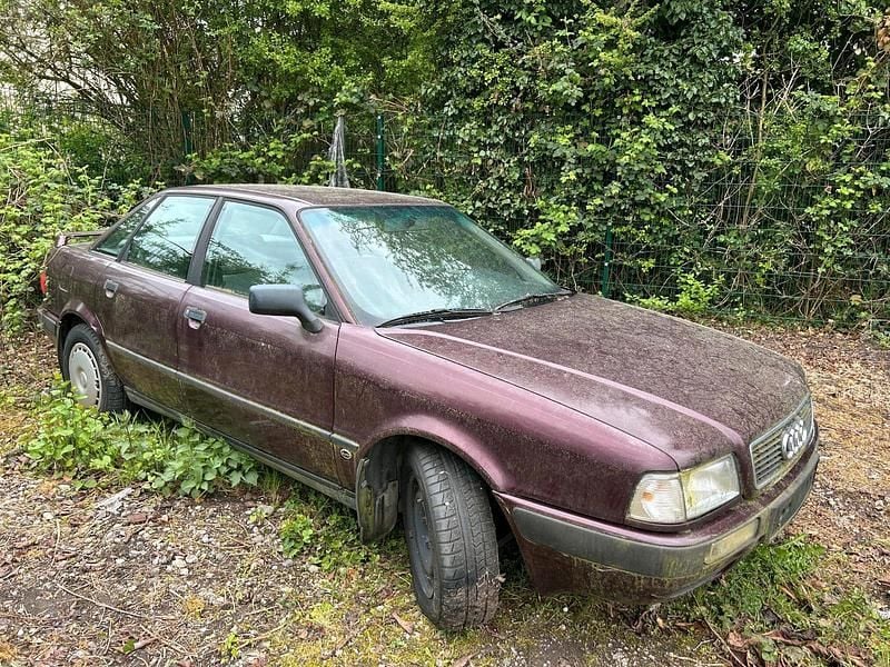 Second-hand Audi 80 75 CP (55 kW) 1992 Roșu Berlinǎ