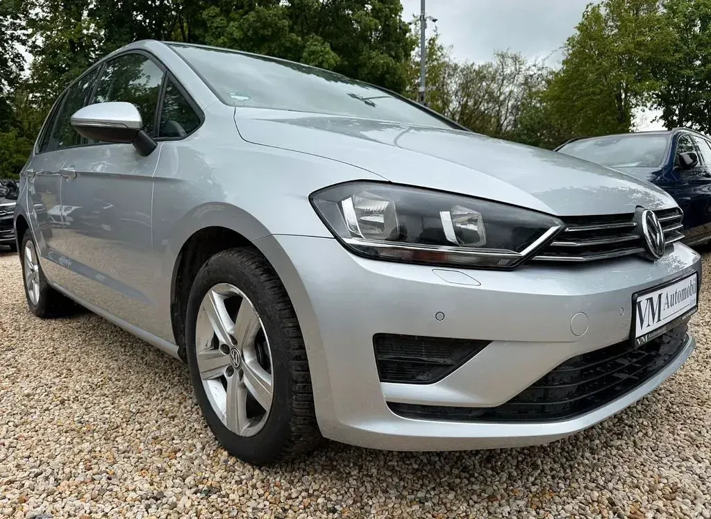 Gebraucht VW Golf Sportsvan 125 PS (91 kW) 2015 Silber Van / Kleinbus