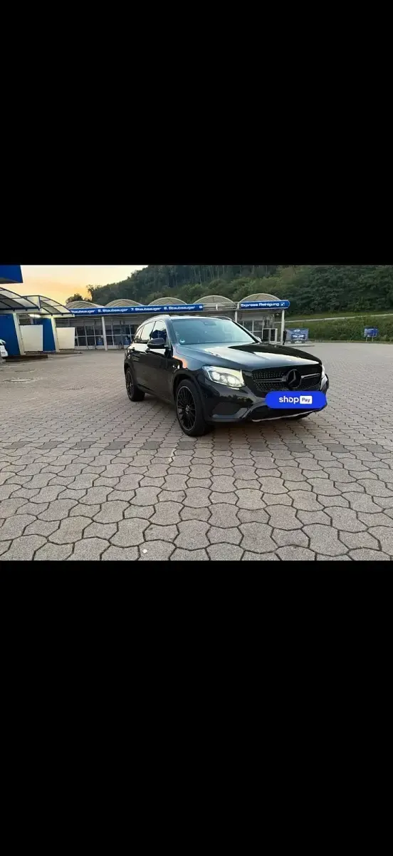 Gebraucht Mercedes GLC250 211 PS (155 kW) 2016 Schwarz SUV