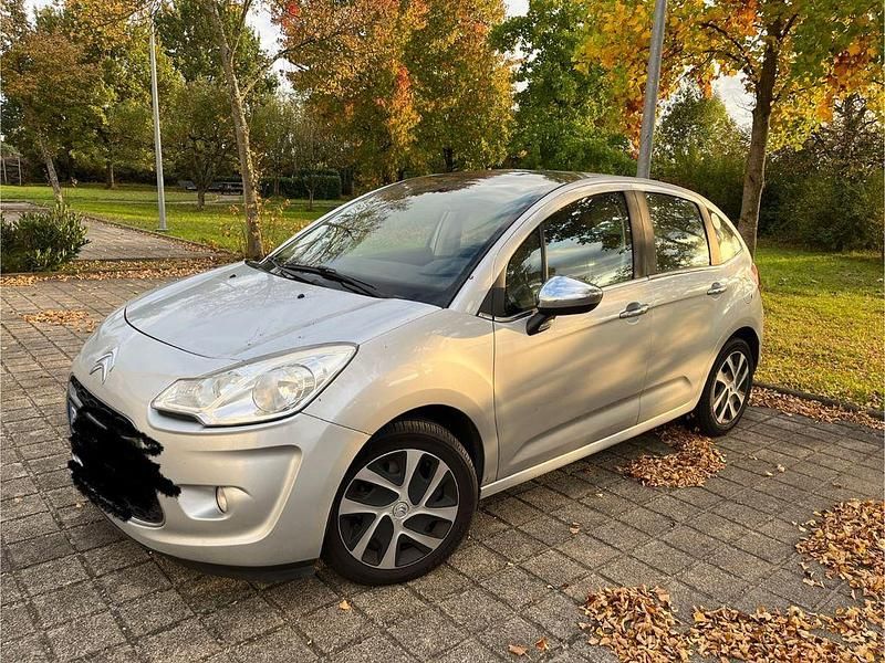 Silber Gebraucht 2013 Citroën C3 SELECTION Kleinwagen | 3.900 € (Etwas zu teuer) - Bild 1/4