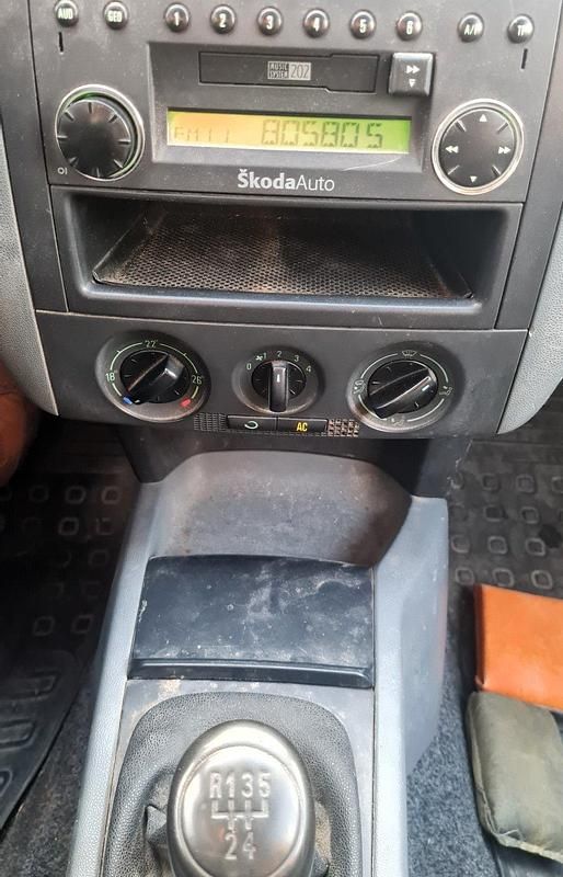 Gebraucht Skoda Fabia 64 PS (47 kW) 2004 Weiß Kleinwagen