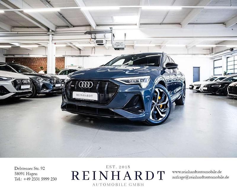 Plasmablau metallic Gebraucht 2022 Audi e-tron Sportback S-Line SUV | 38.925 € - Bild 1/1