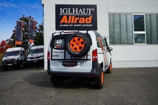 Gebraucht Mercedes Vito 163 PS (119 kW) 2015 Weiß arktikweiß Van