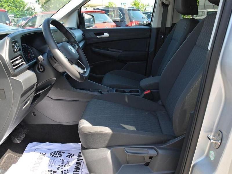 Gebraucht VW Caddy Maxi Life 114 PS (83 kW) 2024 Silber Van / Kleinbus