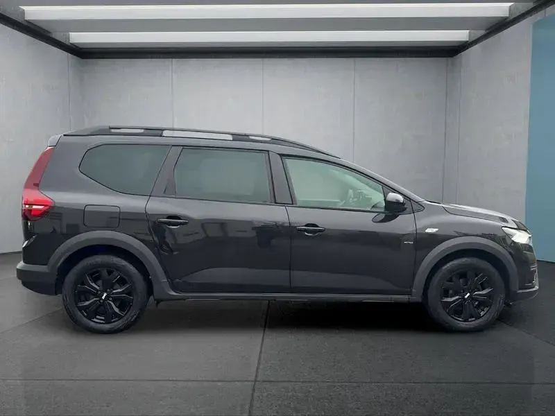 Gebraucht Dacia Jogger Extreme 101 PS (74 kW) 2023 Schwarz Van / Kleinbus