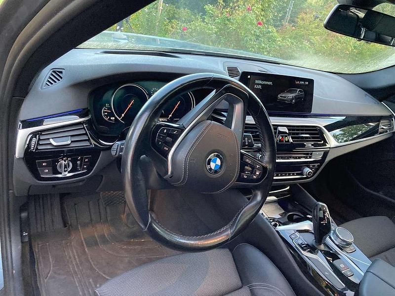Gebraucht BMW 530 265 PS (194 kW) 2018 Grau Kombi