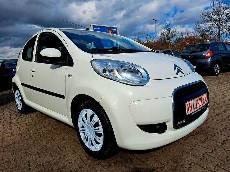 Gebraucht Citroën C1 68 PS (50 kW) 2009 Weiß Kleinwagen