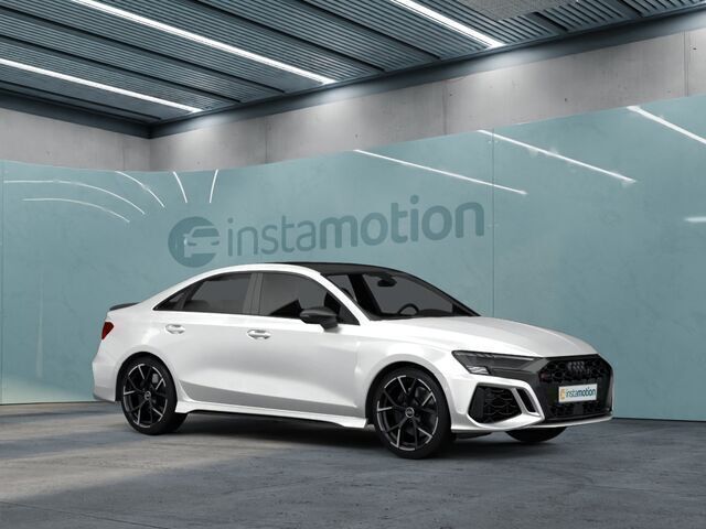 Weiß Gebraucht 2021 Audi RS3 Sport Kleinwagen | 57.799 € (Etwas zu teuer) - Bild 1/2