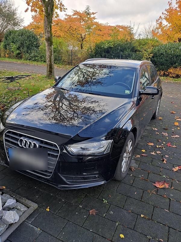 Schwarz Gebraucht 2014 Audi A4 Kombi | 9.399 € (Superpreis) - Bild 1/4