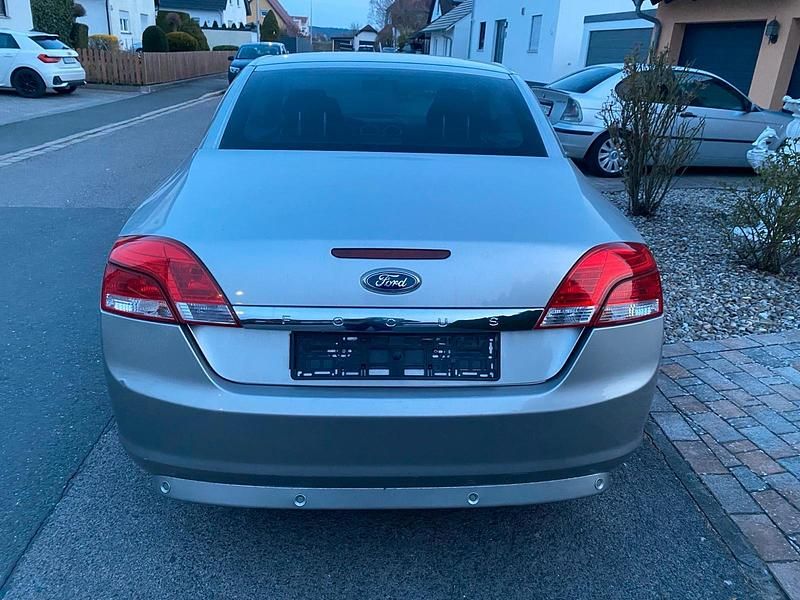 Gebraucht Ford Focus Cabriolet 101 PS (74 kW) 2008 Silber Cabrio