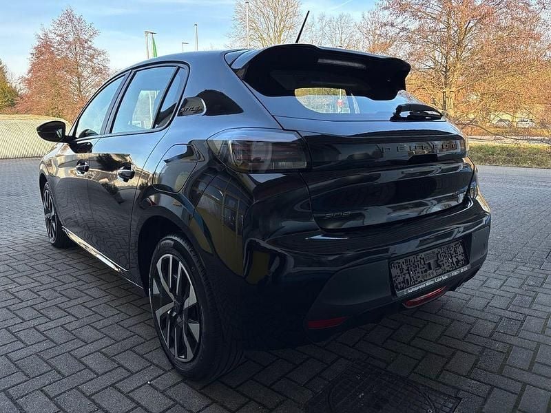 Gebraucht Peugeot 208 110 PS (80 kW) 2025 Schwarz Kleinwagen