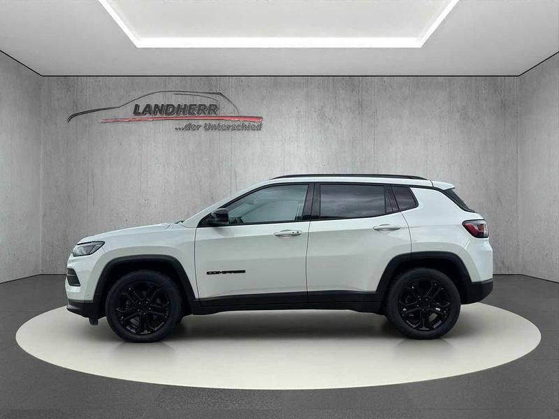 Gebraucht Jeep Compass Night Eagle 131 PS (96 kW) 2023 Alpin weiß SUV