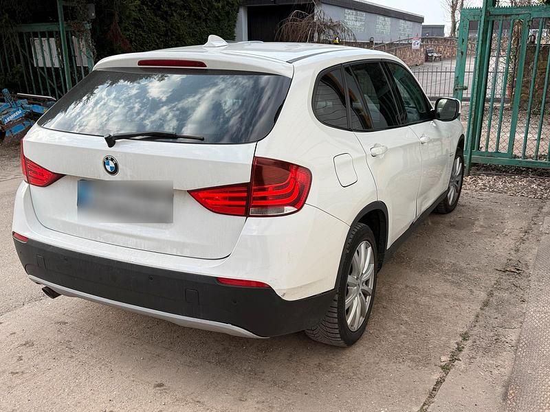 Gebraucht BMW X1 177 PS (130 kW) 2010 Weiß SUV