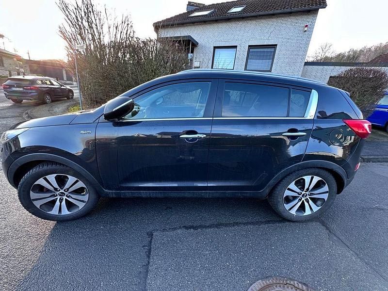 Schwarz Gebraucht 2011 Kia Sportage SUV | 14.500 € (Teuer) - Bild 1/4