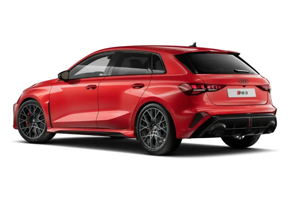 Gebraucht Audi RS3 Sportback Comfort 400 PS (294 kW) 2026 Progressivrot metallic Kleinwagen