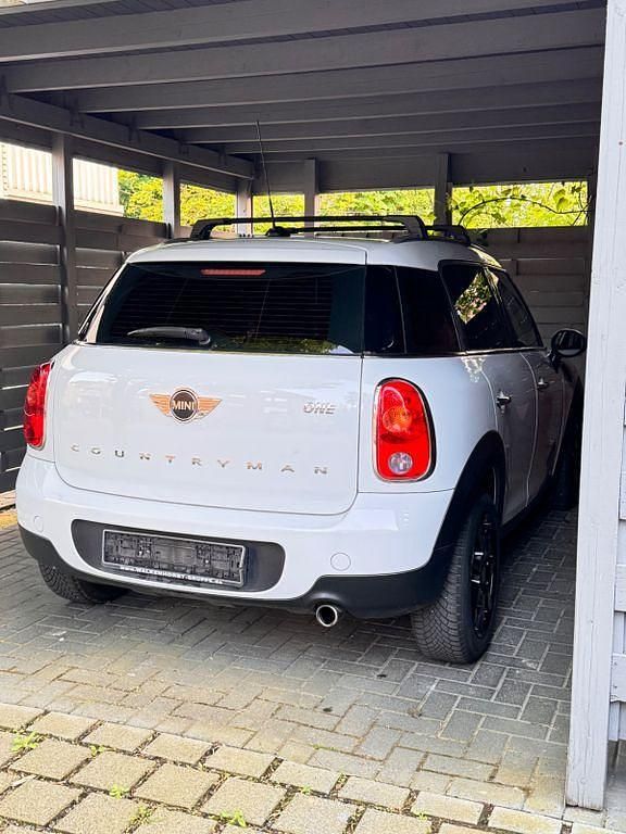 Weiß Gebraucht 2015 Mini One Countryman SUV | 7.700 € (Fairer Preis) - Bild 1/4