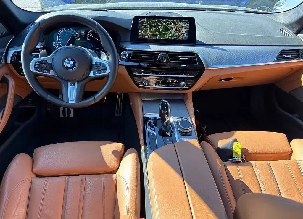 Gebraucht BMW 525 M Sport 231 PS (169 kW) 2018 Grau Kombi