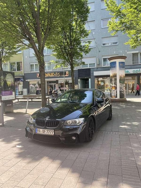 Gebraucht BMW 335 286 PS (210 kW) 2012 Schwarz Coupé