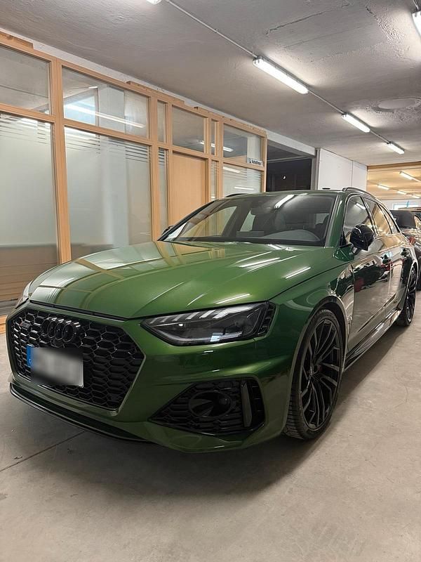 Grün Gebraucht 2020 Audi RS4 Kombi | 58.500 € (Guter Preis) - Bild 1/4