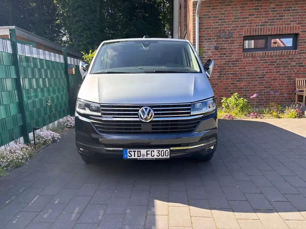 Gebraucht VW Multivan 199 PS (146 kW) 2020 Blau Van / Kleinbus