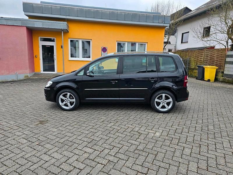 Gebraucht VW Touran 140 PS (102 kW) 2007 Schwarz Van / Kleinbus