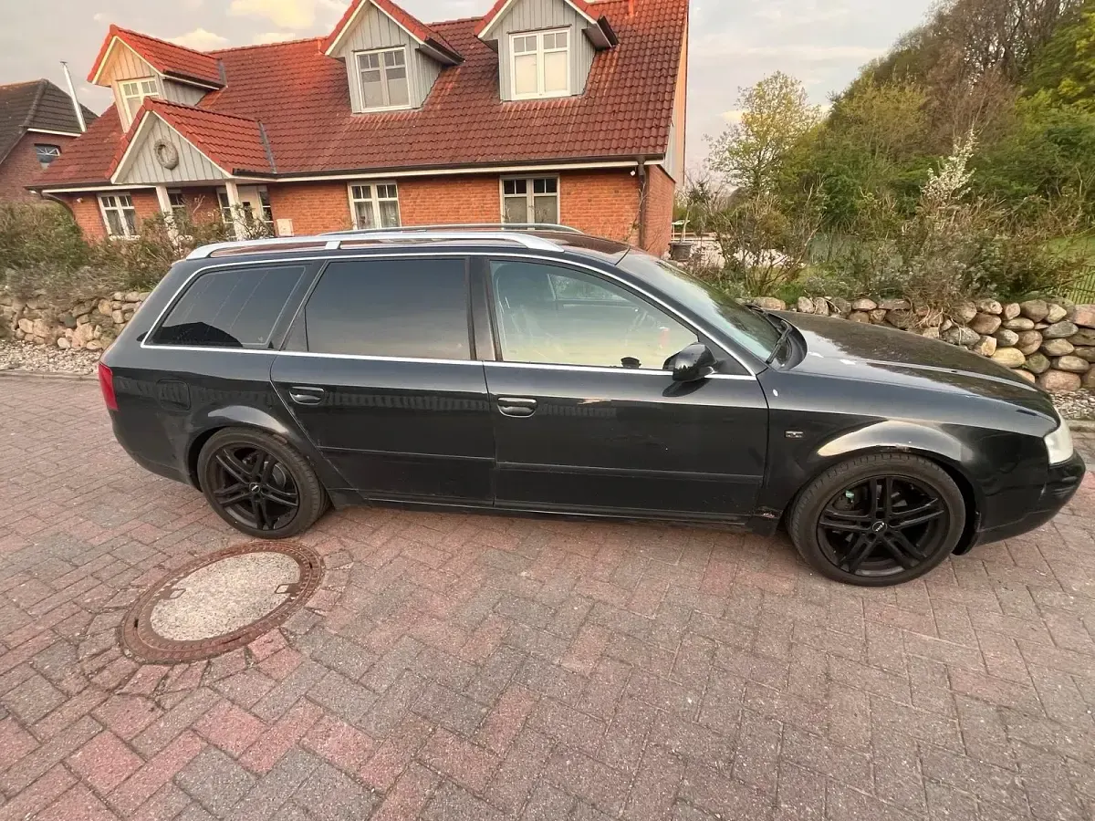 Gebraucht Audi A6 131 PS (96 kW) 2004 Schwarz Kombi