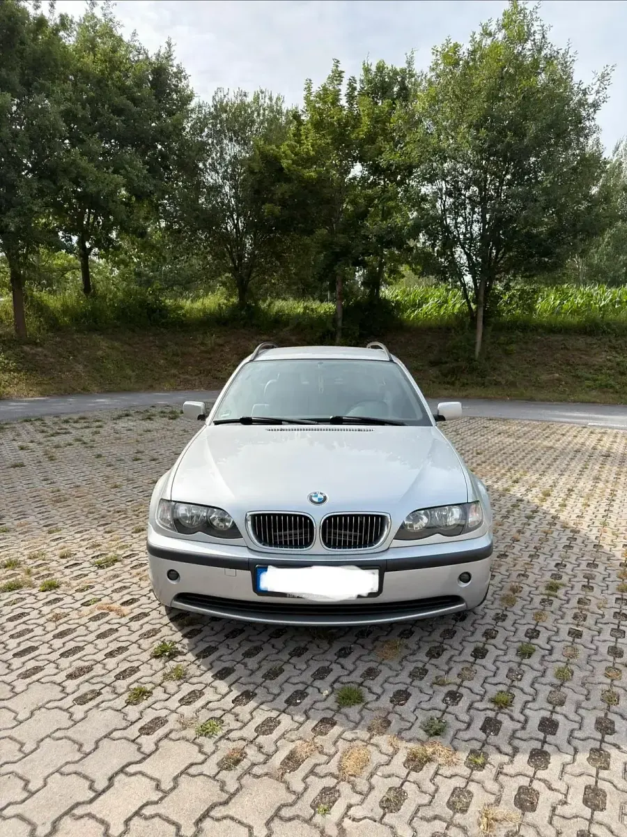 Gebraucht BMW 320 170 PS (125 kW) 2001 Silber Kombi