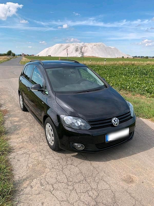Schwarz Gebraucht 2012 VW Golf VI Match Limousine | 4.000 € (Fairer Preis) - Bild 1/4
