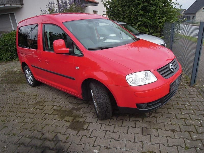 Rot Gebraucht 2009 VW Caddy Life Van / Kleinbus | 4.900 € (Etwas zu teuer) - Bild 1/4