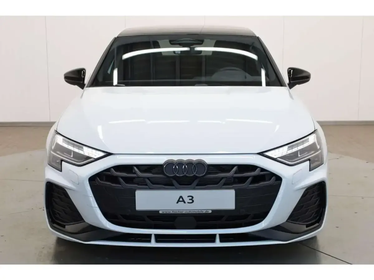 Neu Audi A3 S-Line 204 PS (150 kW) 2026 Gletscherweiß metallic Limousine