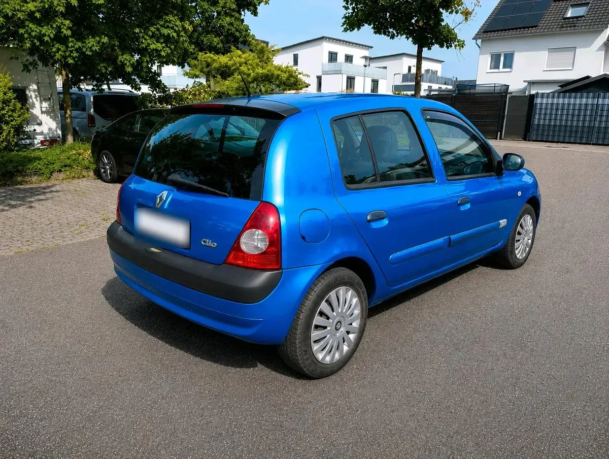 Gebraucht Renault Clio 75 PS (55 kW) 2003 Blau Kleinwagen
