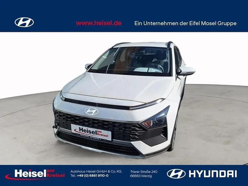 Gebraucht Hyundai Bayon Select 100 PS (73 kW) 2024 Atlas white / sol SUV