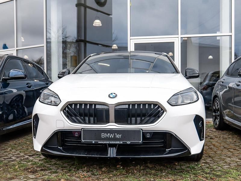 Neu BMW 123 M Sport 204 PS (150 kW) 2025 Weiß Kleinwagen