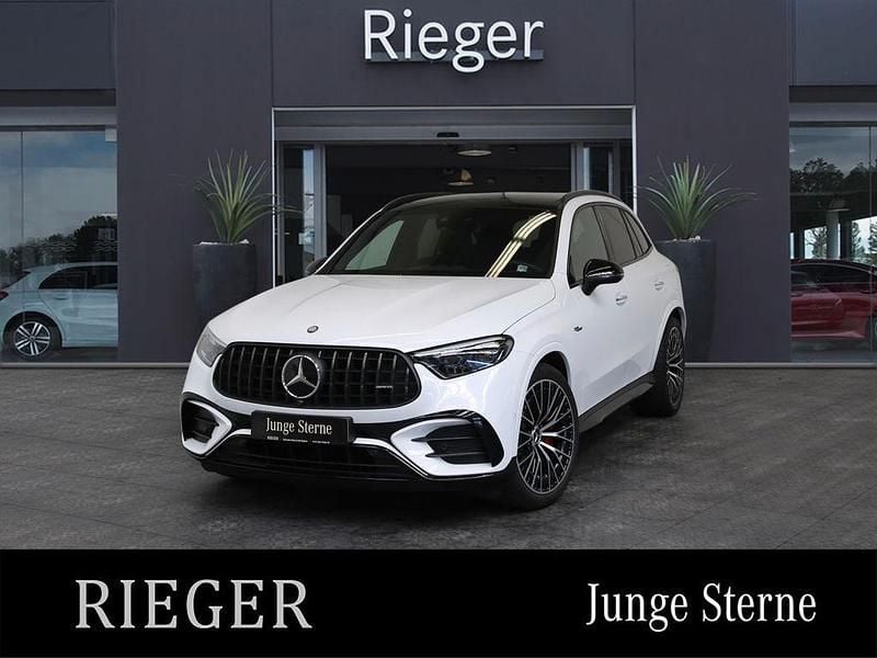 Weiß Gebraucht 2024 Mercedes GLC63 AMG AMG SUV | 82.799 € (Fairer Preis) - Bild 1/4