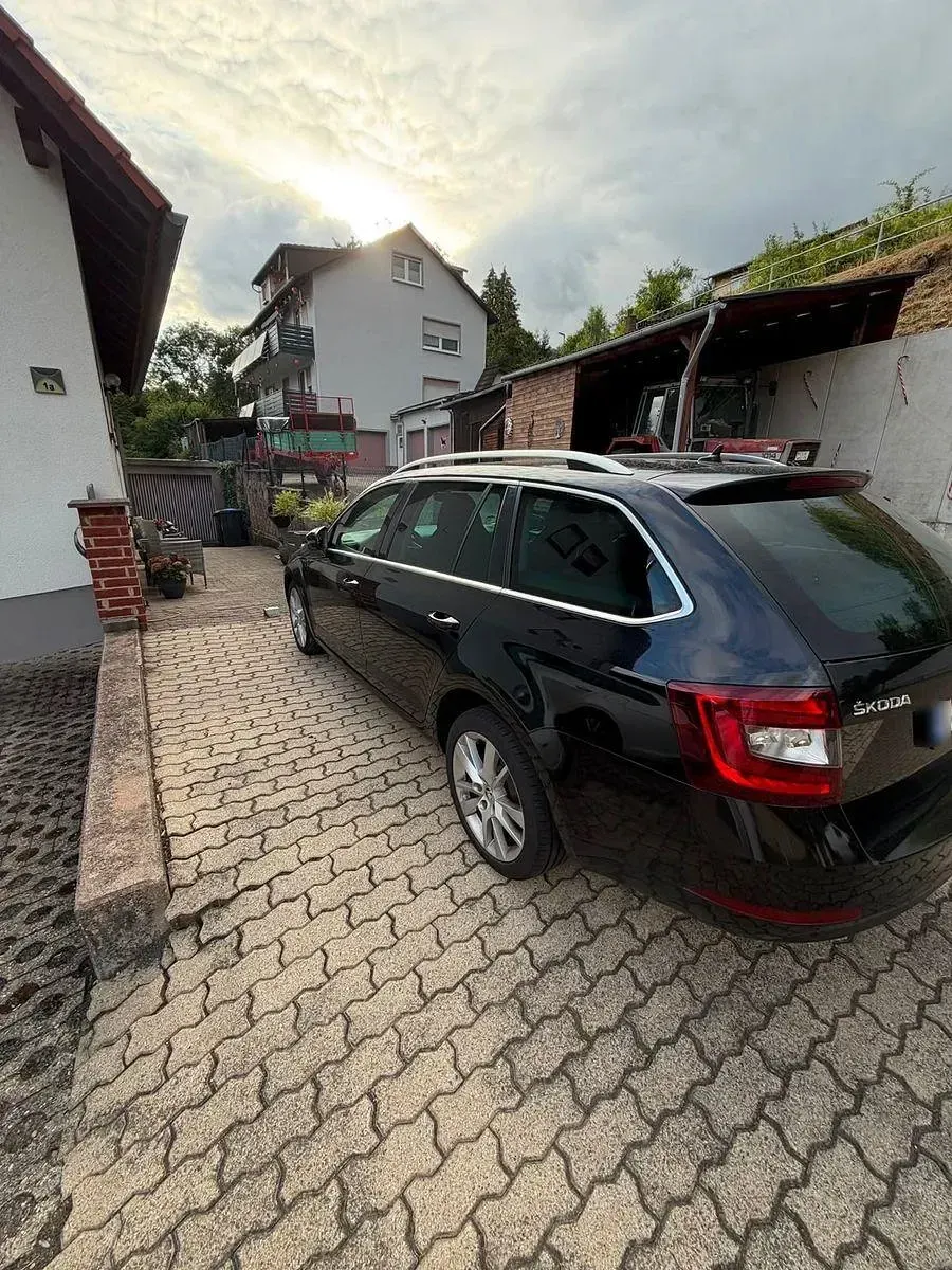 Gebraucht Skoda Octavia Style 150 PS (110 kW) 2019 Schwarz Kombi