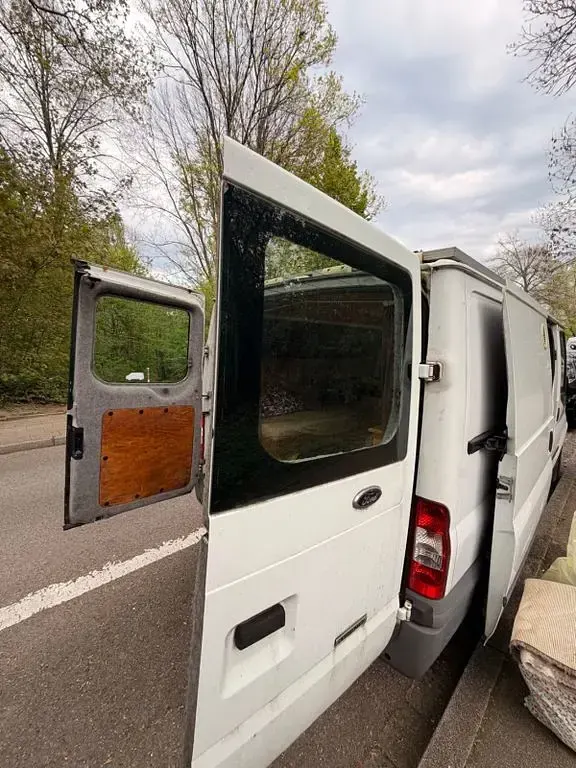 Używany Ford Transit 105 KM (77 kW) 2011 Biały Minivan