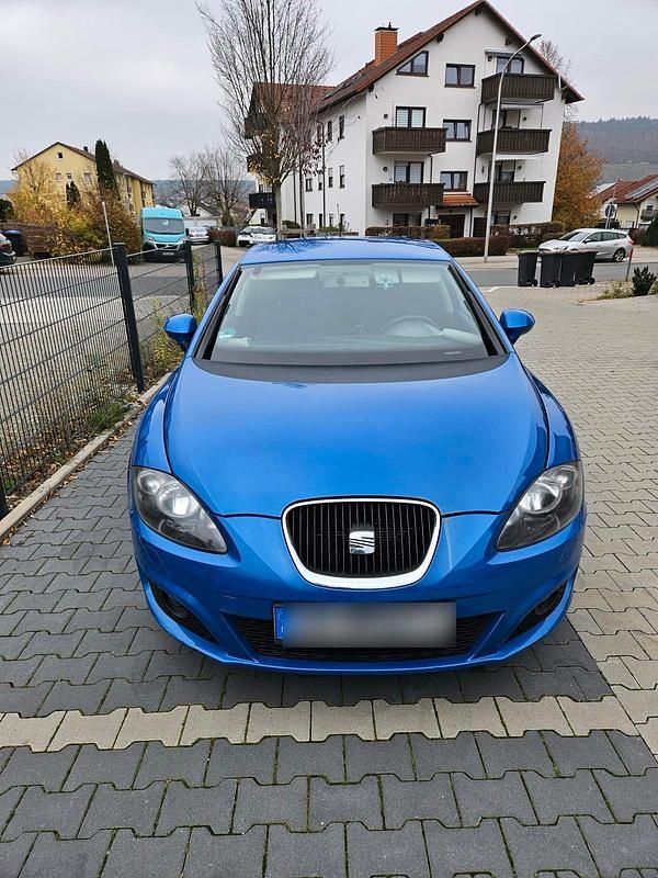 Blau Gebraucht 2011 Seat Leon Kleinwagen | 3.100 € (Fairer Preis) - Bild 1/4