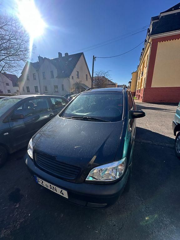 Gebraucht Opel Zafira 116 PS (85 kW) 2000 Schwarz Van / Kleinbus