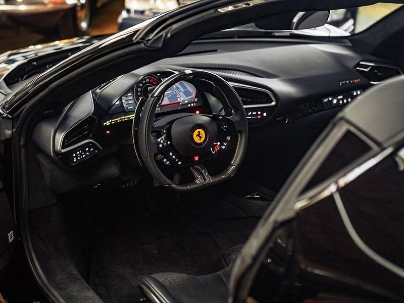 Neu Ferrari 296 829 PS (609 kW) 2026 Schwarz Cabrio