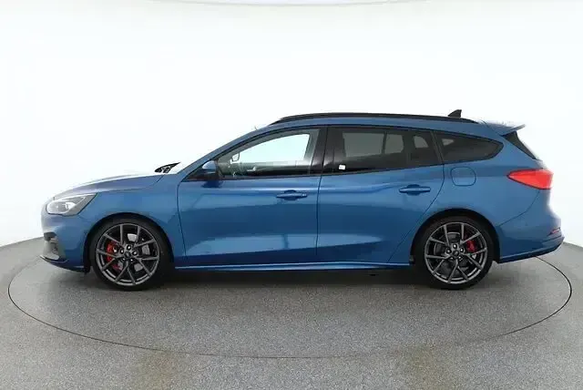 Used Ford Focus ST 280 HP (205 kW) 2022 Blue Estate