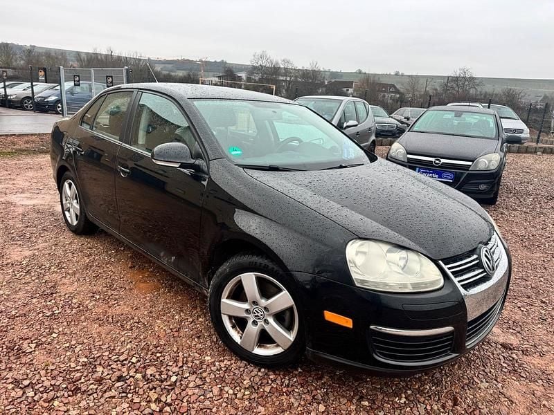 Gebraucht VW Jetta Comfortline 170 PS (125 kW) 2012 Schwarz Limousine