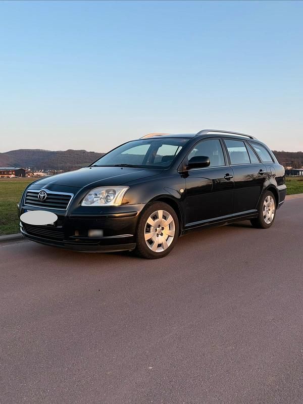 Gebraucht Toyota Avensis 129 PS (94 kW) 2005 Schwarz Kombi