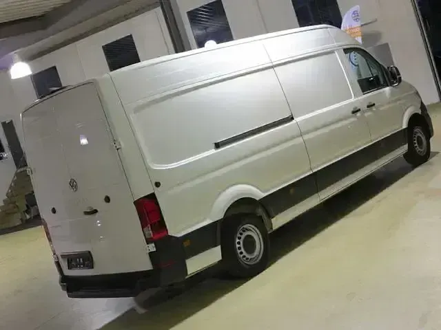 Gebraucht VW Crafter 140 PS (102 kW) 2023 Candy white Van